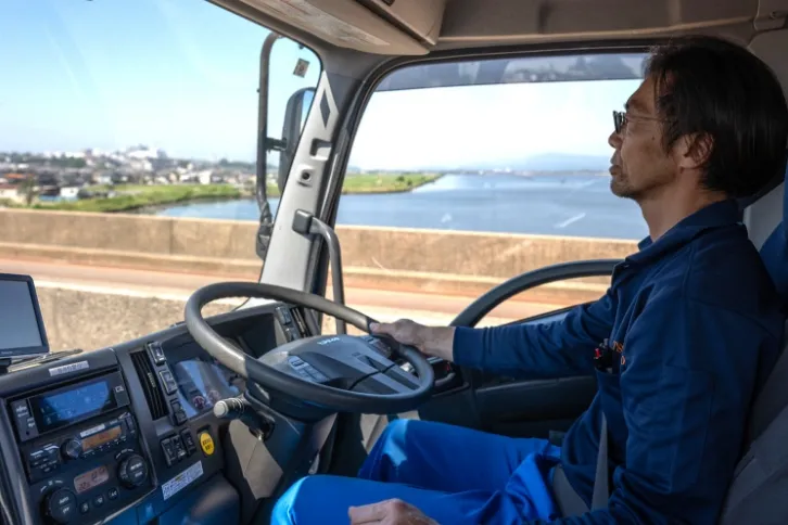車両での業務風景